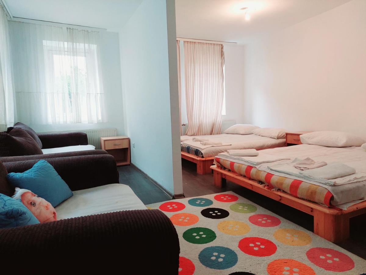 Hostel Hayat Szarajevó Kültér fotó