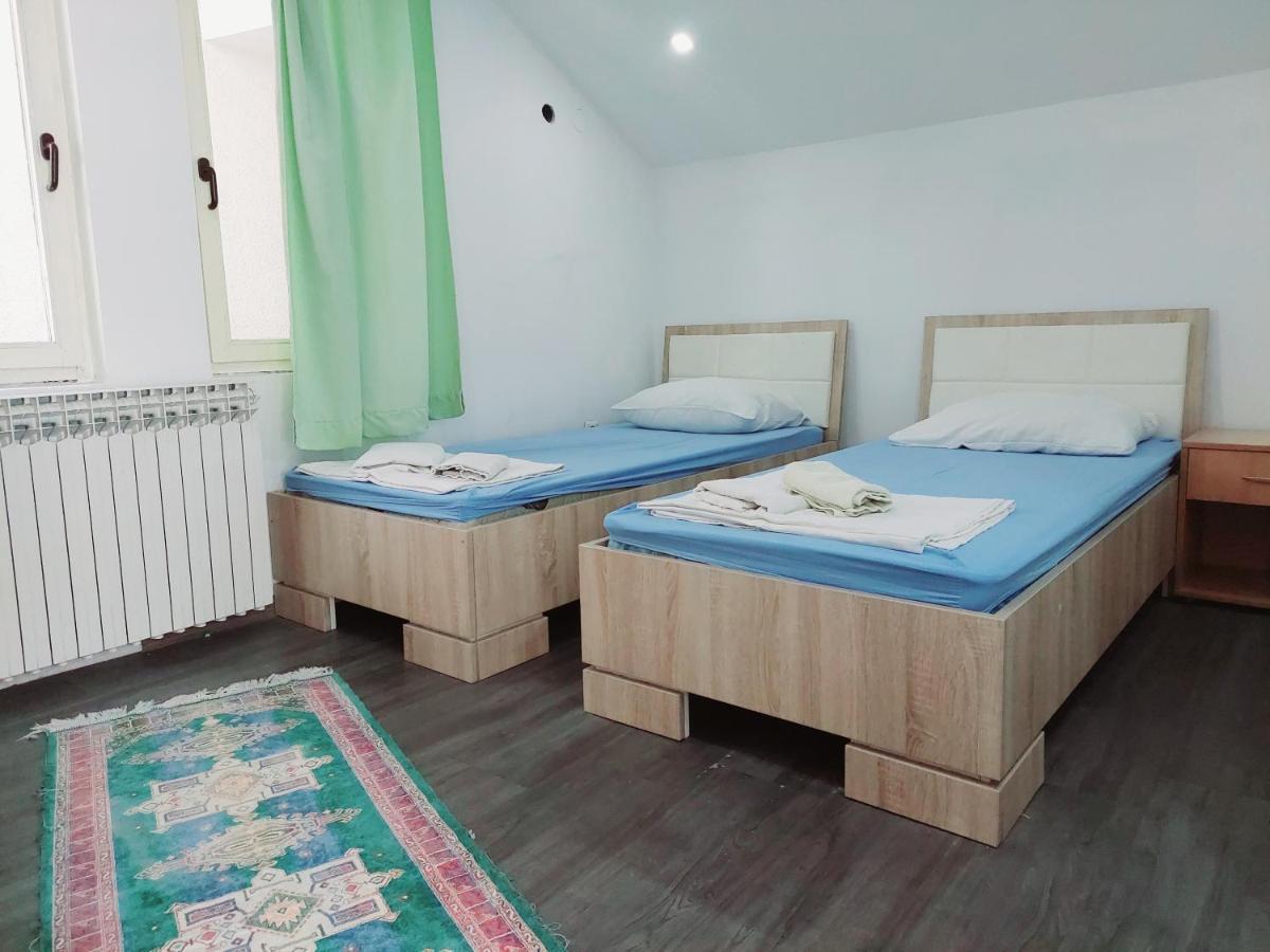 Hostel Hayat Szarajevó Kültér fotó