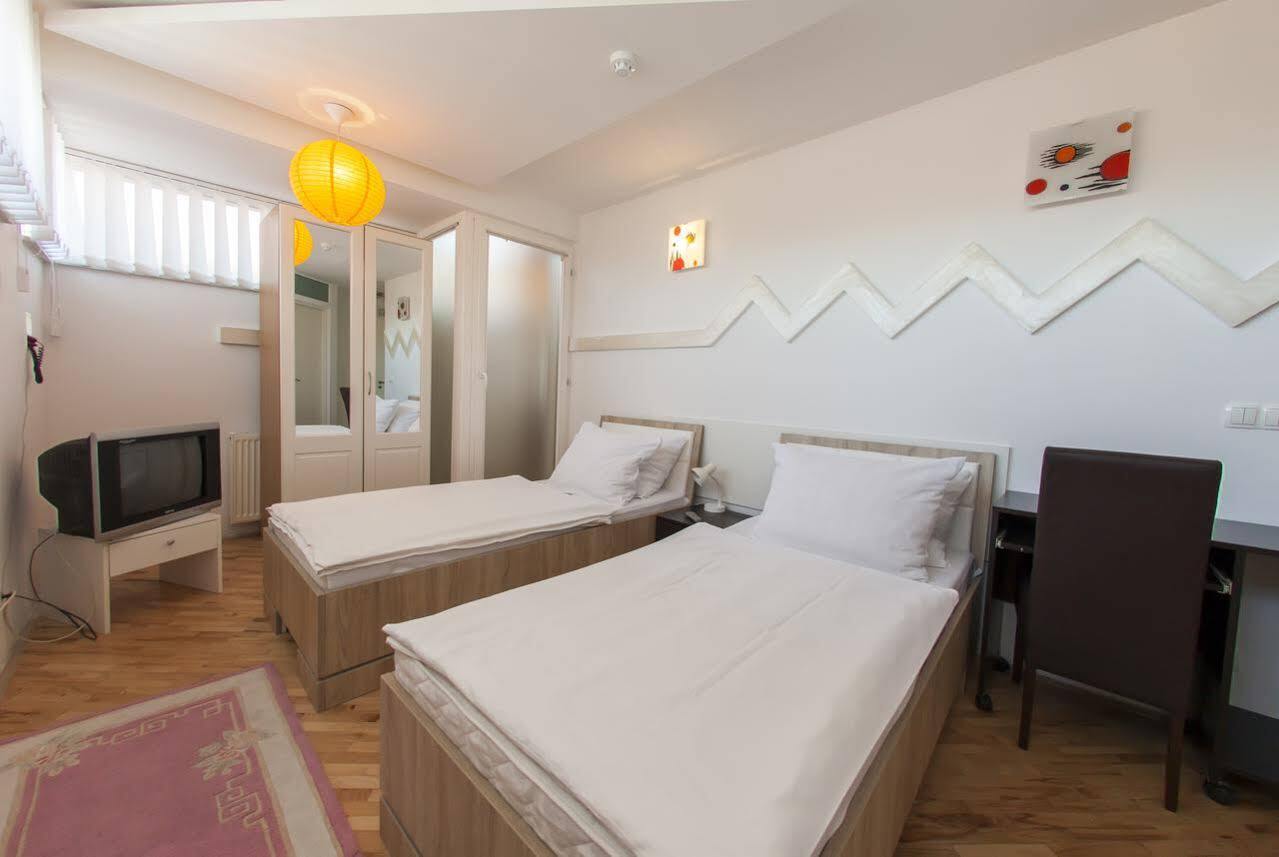 Hostel Hayat Szarajevó Kültér fotó