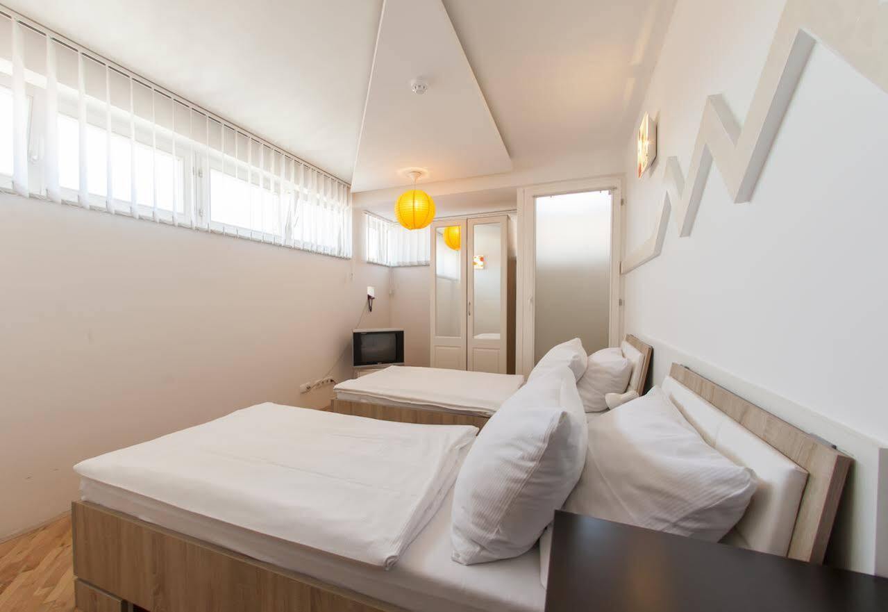Hostel Hayat Szarajevó Kültér fotó