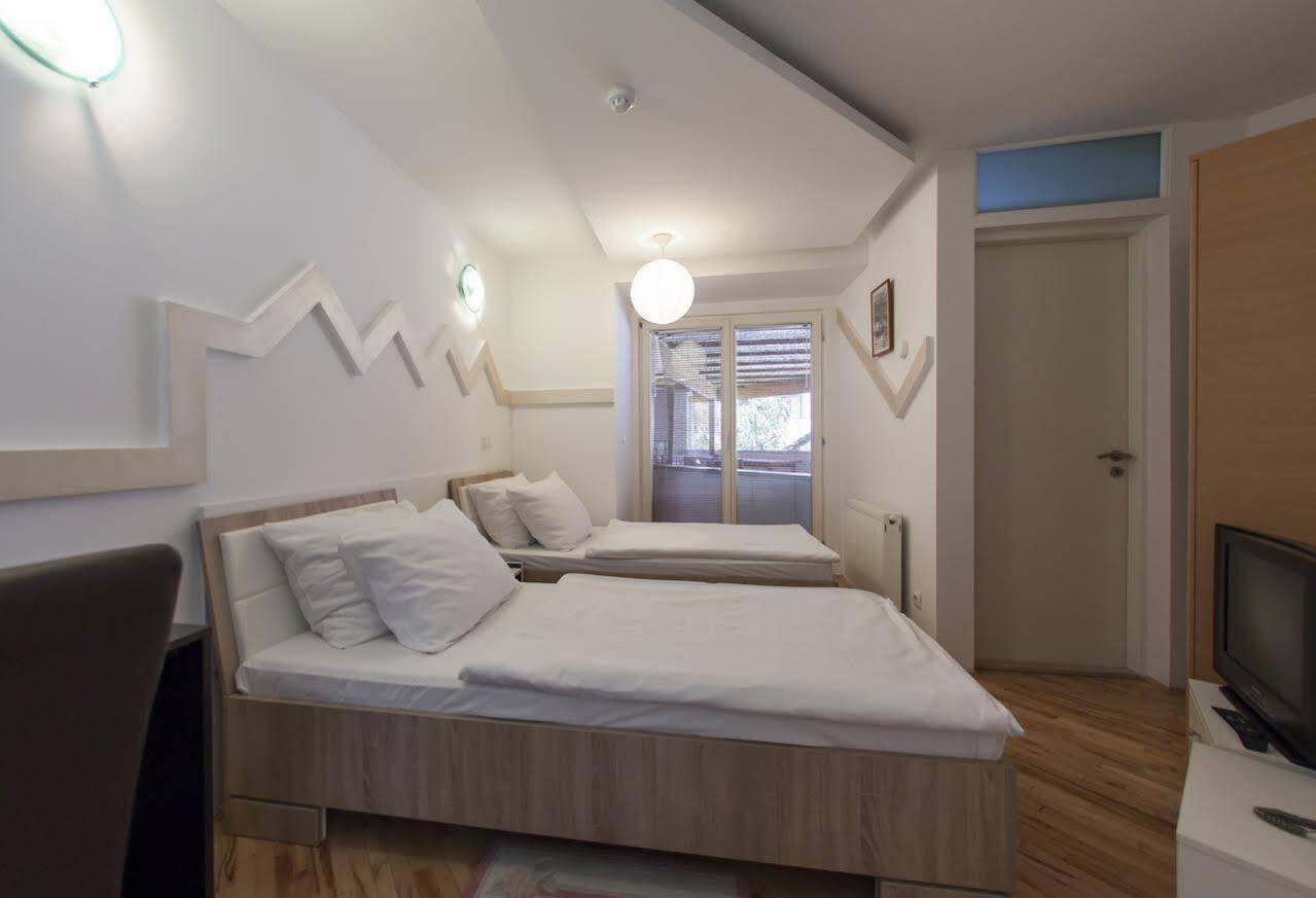 Hostel Hayat Szarajevó Kültér fotó