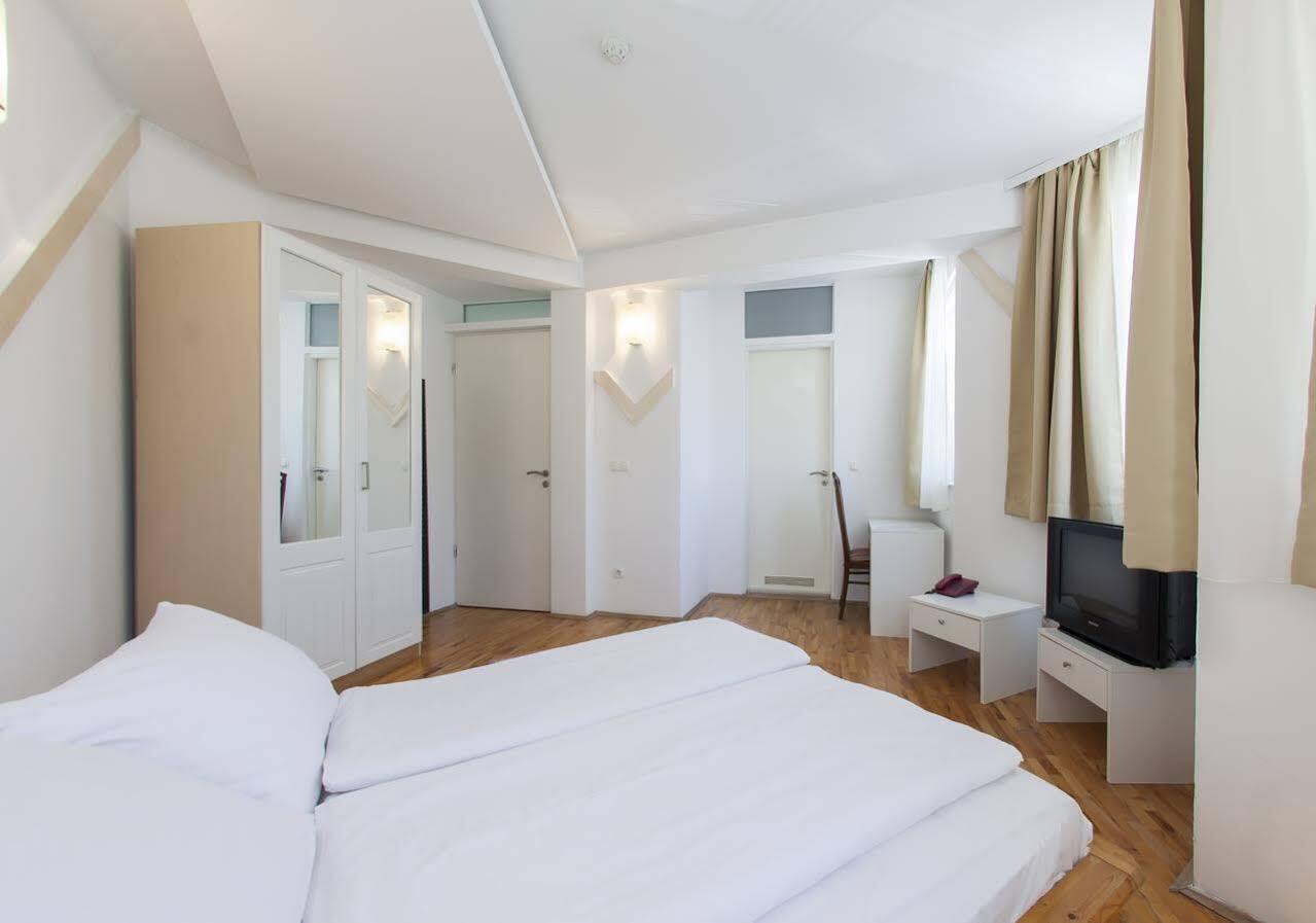 Hostel Hayat Szarajevó Kültér fotó